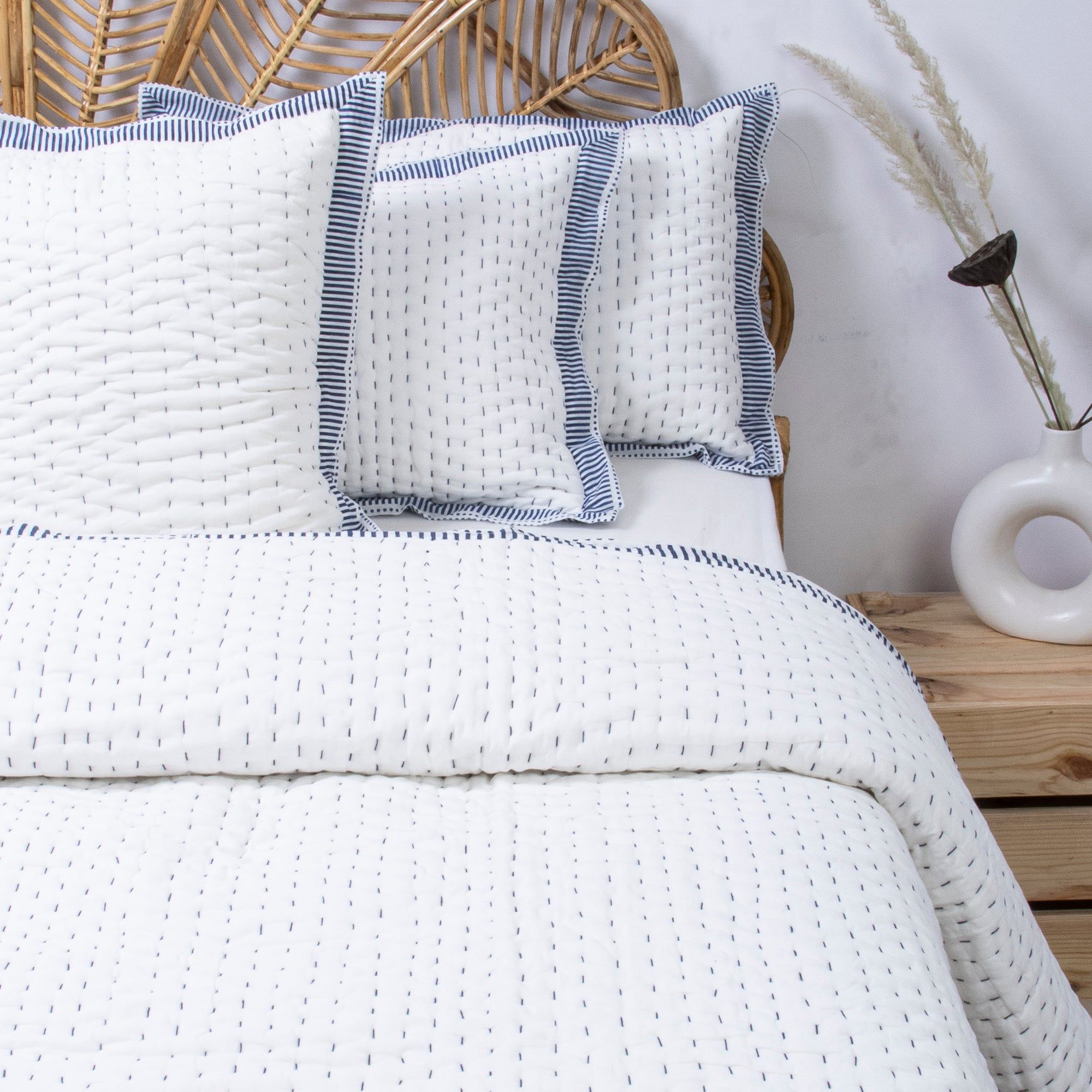 Luxury Handmade Cotton Reversible Indian Kantha Quilt